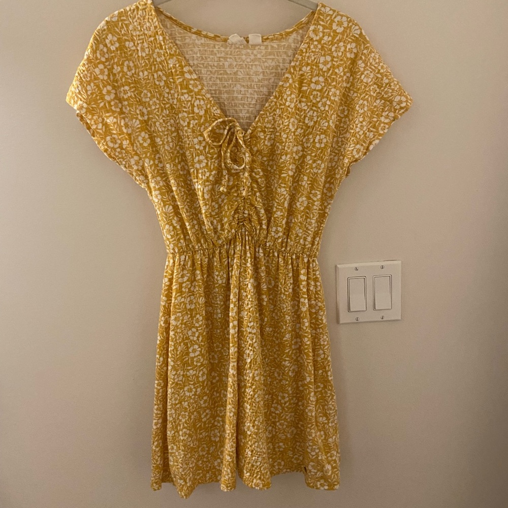Yellow Roxy Floral Dress - Picture 4 of 5